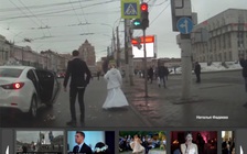 Sau lễ cưới, cô dâu đánh chú rể trên phố