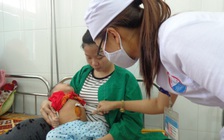 Cắt bỏ khối u quái 1,5 kg trong bụng bé trai 3 tháng tuổi