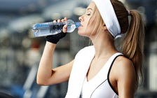 Nên ăn gì sau khi chơi thể thao?