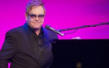 Elton John bị cáo buộc quấy rối tình dục vệ sĩ