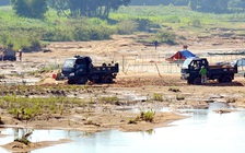 Bình Định: Khai thác cát trái phép ở hạ lưu cầu Phụ Ngọc