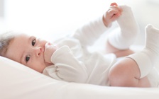 Mẹo hay để mẹ chống ướt nệm cho bé