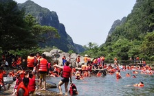 Phong Nha - Kẻ Bàng kẹt cứng khách du lịch