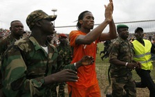 Những trận đấu kỳ lạ thay đổi thế giới: 5 bàn thắng xóa bỏ 5 năm chiến tranh