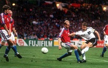 Chuyện lạ trong lịch sử Euro: Chọn người hùng Euro 96 nhờ… vợ !