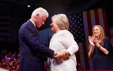 Bà Clinton ghi tên vào lịch sử