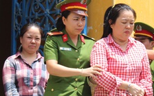 Nguyên cán bộ Hải quan hầu tòa: Chủ tọa hỏi 'Động cơ bị cáo buôn thuốc lá là gì?'