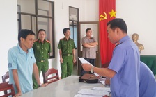 Bắt tạm giam thủ kho Chi cục Thi hành án dân sự lấy tiền tang vật