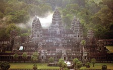 Campuchia buộc khách thăm đền Angkor ăn mặc đứng đắn