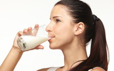 Sữa giúp ngăn ngừa chứng mất trí nhớ