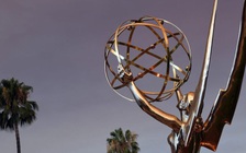 Có những vật phẩm vừa 'quái' vừa 'lạ' trong túi quà Emmy Awards 2016