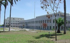 Bí ẩn đại sứ quán Mỹ giả