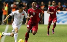 HLV Alfred Riedl: 'Tuyển Việt Nam ở tình thế khó hơn Indonesia'