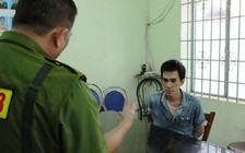 Nam sinh viên bị nghi can ngáo đá bắt làm con tin, đâm nhiều nhát