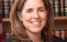 Thẩm phán Mỹ cản sắc lệnh cấm nhập cảnh của ông Trump