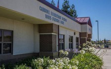 Hai giám thị mất việc vì phạt học sinh kiểu 'không giống ai'