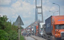 Xe container chạy 'ngộp thở', nhiều người dân ở quận 2 kêu cứu