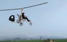 Nông dân Trung Quốc học chưa hết cấp 3 chế tạo hơn 10 trực thăng rao bán