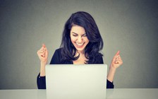 Chơi video game vào giờ nghỉ để giảm stress ở văn phòng