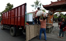 Indonesia sơ tán dân vì núi lửa