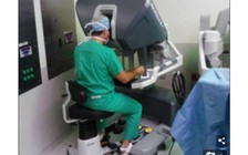 Dùng robot cấy ghép buồng trứng cho bệnh nhân ung thư