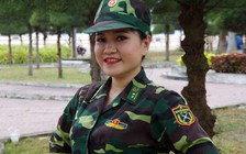 Nữ sĩ quan quân y tình nguyện