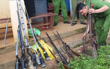 'Gom' 64 khẩu súng tự chế