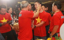 Đời thường của ngôi sao U.23 Việt Nam: 'Công Phượng không có buồn đâu'!