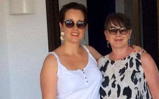 Hai mẹ con kiên cường 'chiến đấu và chiến thắng' ung thư vú