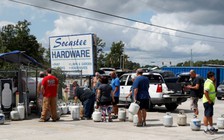 Hơn 1,5 triệu người Mỹ sơ tán vì bão