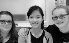 Cô bé khiếm thính đoạt giải kịch bản phim