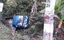 Xe tải lao xuống vực trên đèo Chuối, tài xế nhập viện cấp cứu