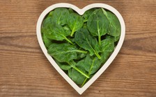 Lợi ích tuyệt vời từ rau bó xôi có thể bạn chưa biết