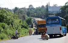 Xe máy tông vào đầu xe khách, người đàn ông tử vong tại chỗ