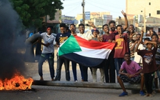 Sudan đóng cửa trường học trên toàn quốc