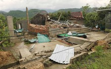 Bão số 4 đổ bộ miền Trung, gây mưa lớn nhiều nơi