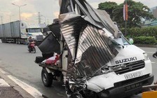TP.HCM: Xe tải biến dạng sau va chạm liên hoàn, tài xế may mắn thoát nạn