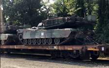 Hậu trường chính trị: Bất đồng và cái giá 740 tỉ USD