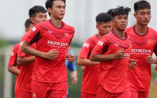 HLV Park Hang-seo nhọc nhằn đãi cát tìm vàng