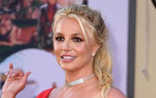 Britney Spears phản đối cha tiếp tục là người giám hộ