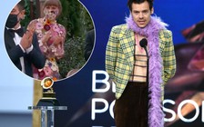 Taylor Swift 'gây bão' vì hành động chúc mừng tình cũ Harry Styles nhận giải Grammy