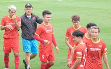 Tuyển Việt Nam tạo bất ngờ bằng thứ vũ khí nào ?