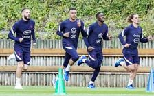 EURO 2020: Tuyển Pháp không yên ả