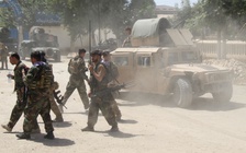 Mỹ hối thúc Afghanistan ngăn đà tiến của Taliban