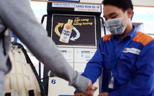Kho dự trữ đầy, giảm giá bán xăng dầu được không?