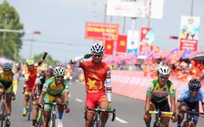 Trần Nguyễn Duy Nhân thắng chặng, tạm giữ áo vàng