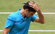 Federer bất ngờ thất bại trước Coric và để mất số 1 thế giới