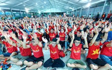 Người hâm mộ Việt Nam thỏa mãn với trận hòa Thái Lan