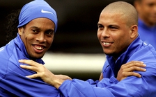 Ro “béo” gửi lời động viên Ronaldinho