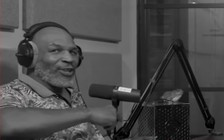 Mike Tyson bất ngờ trổ tài “bắn” rap cực đỉnh